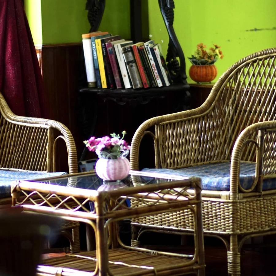 Monkey Bunky-3Monkeys Backpacker's Hostel Kathmandu Exterior foto